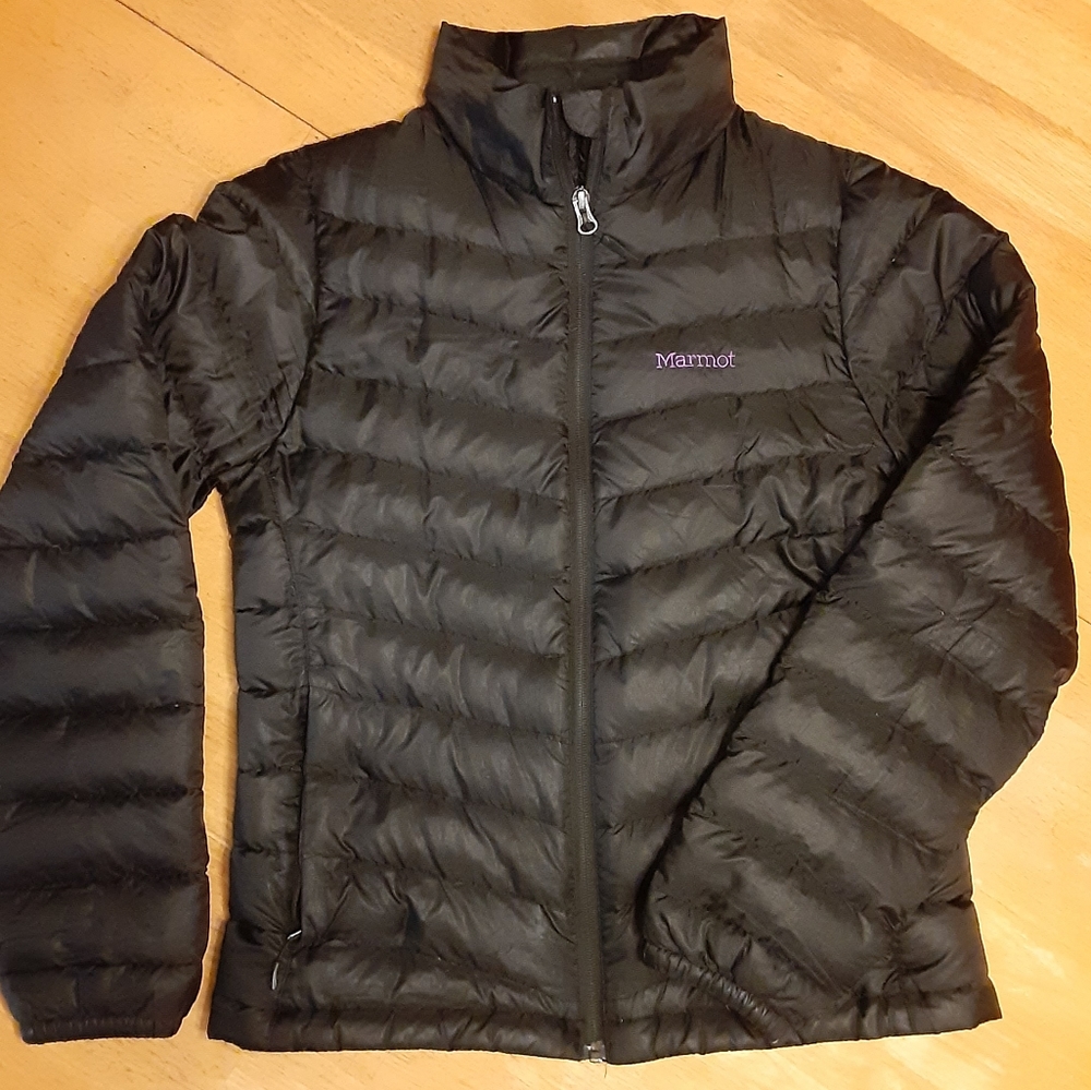 MARMOT PUFFER FULL ZIP MOCK NECK 700 FILL JACKET in BLACK WOMENS SIZE SMALL.